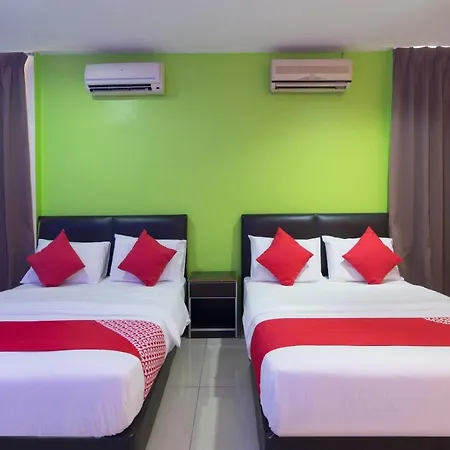 Oyo 44072 Mines Cempaka Hotel Nilai Exterior photo