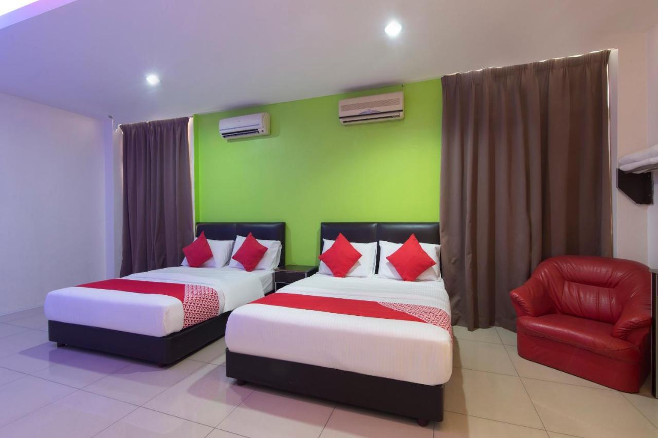 Hotel Mines Cempaka 2*