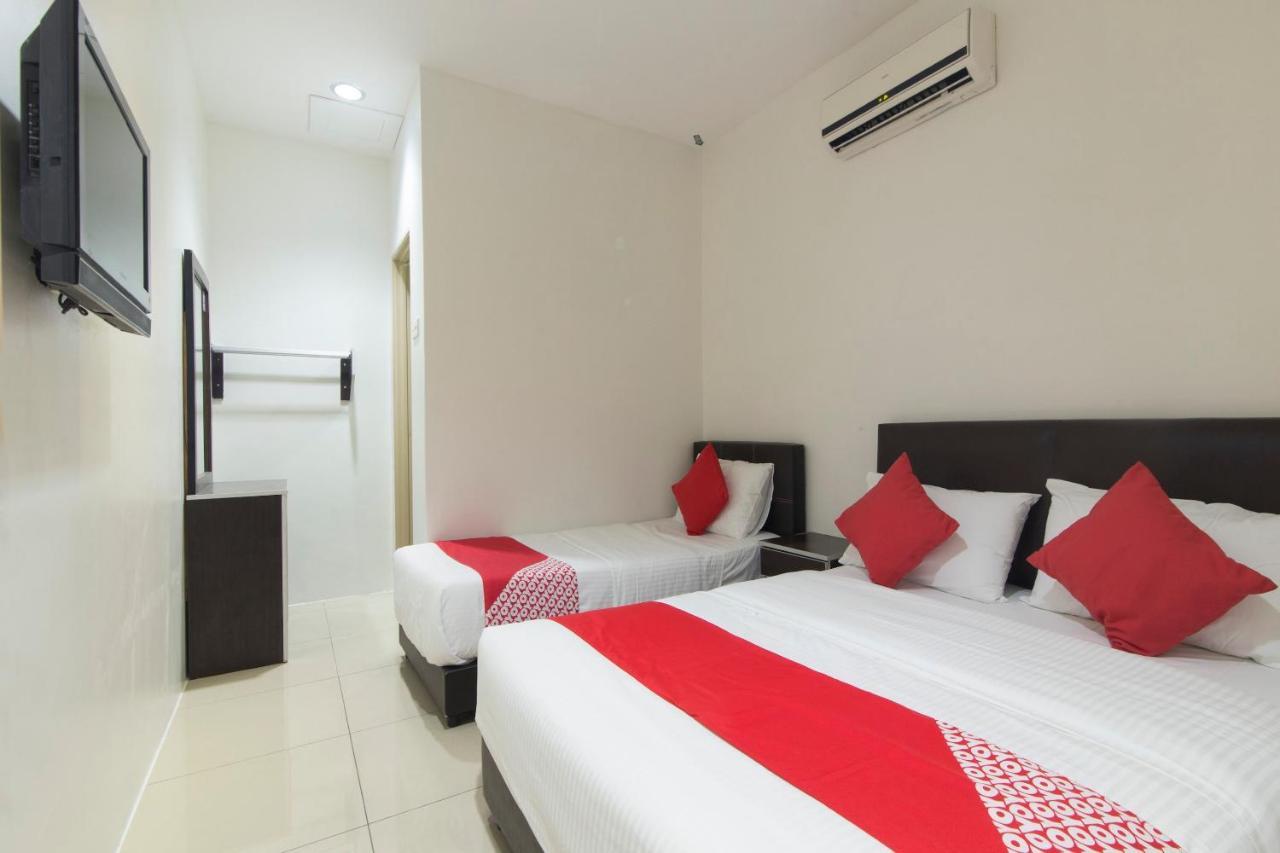 Mines Cempaka Hotel